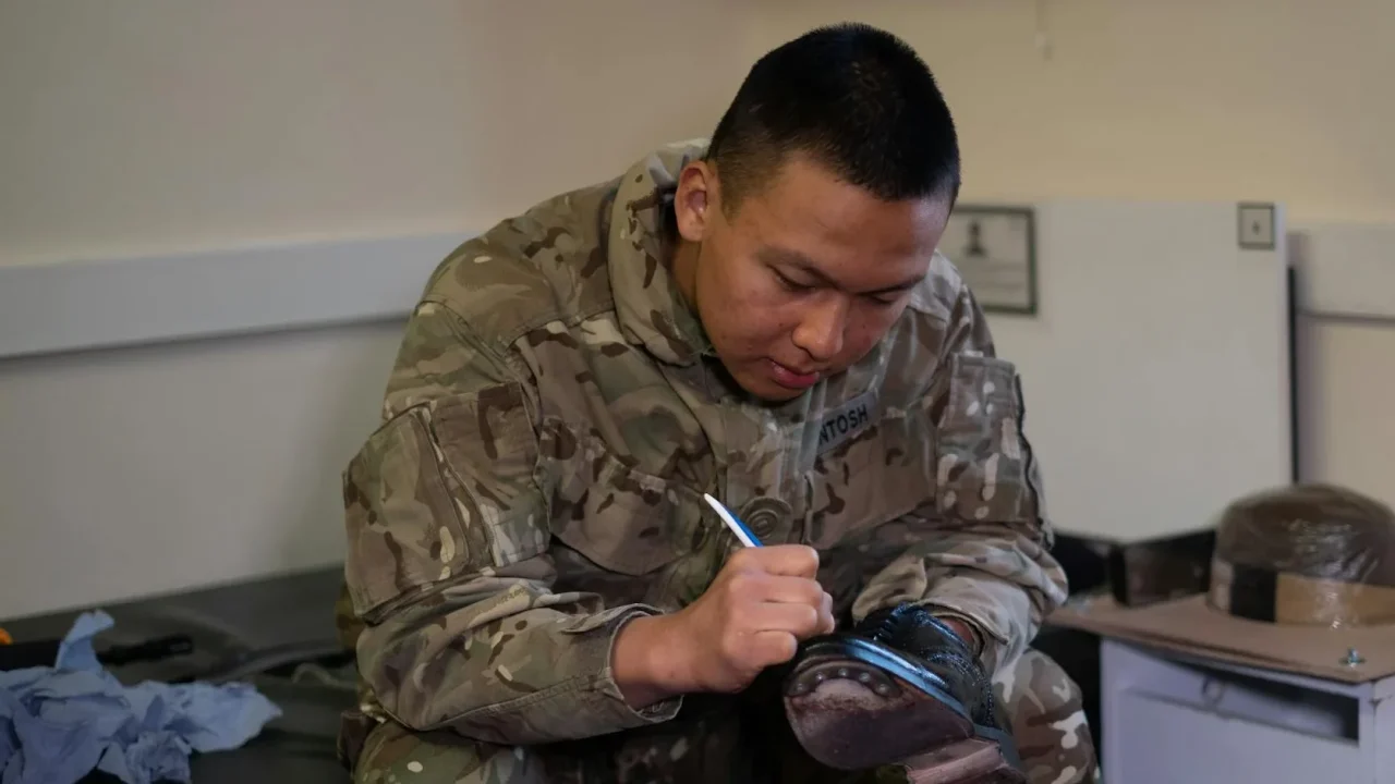 Army Uniform Vegetable Cutting