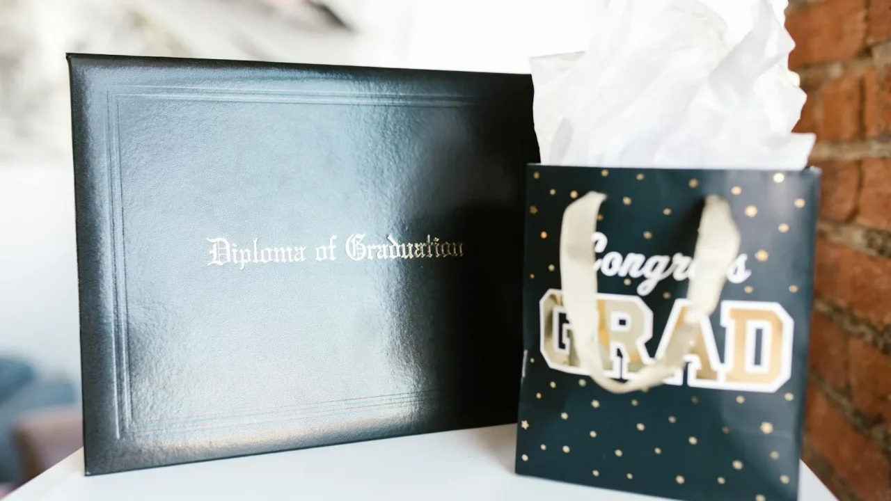 Certificate Graduation Cap