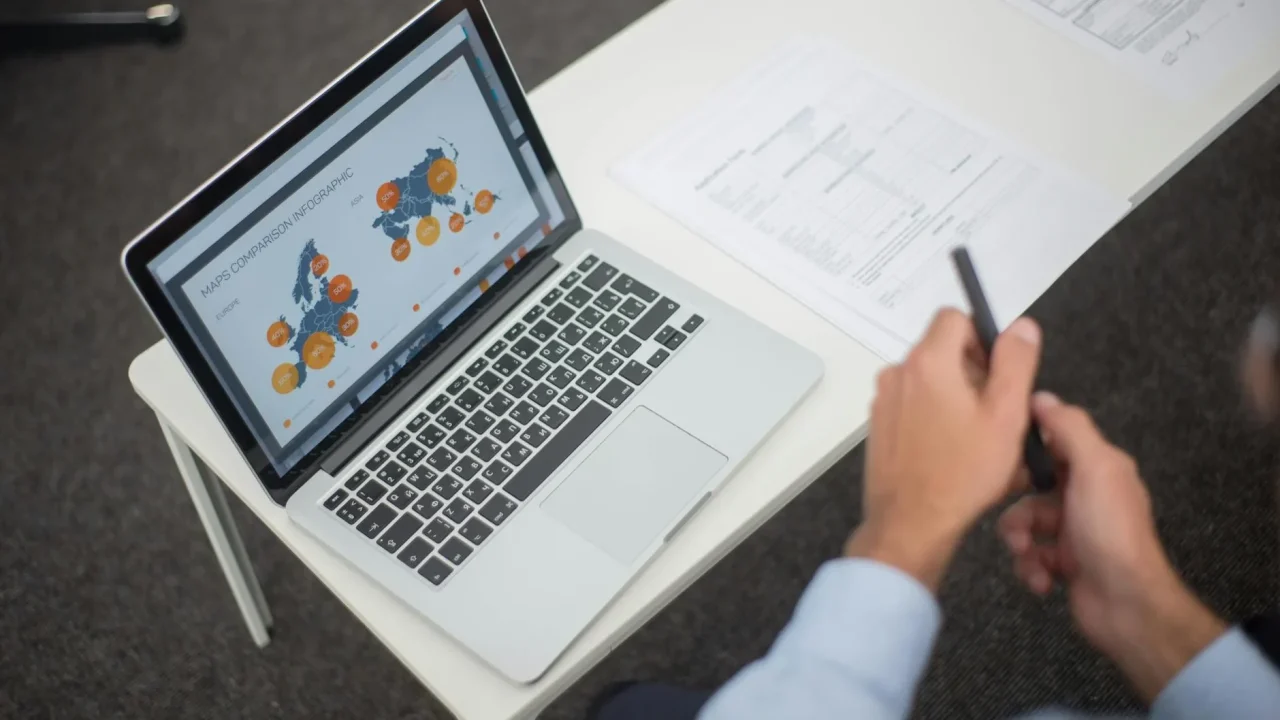 Document Laptop