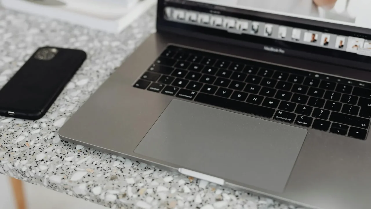 Laptop Filter Icon
