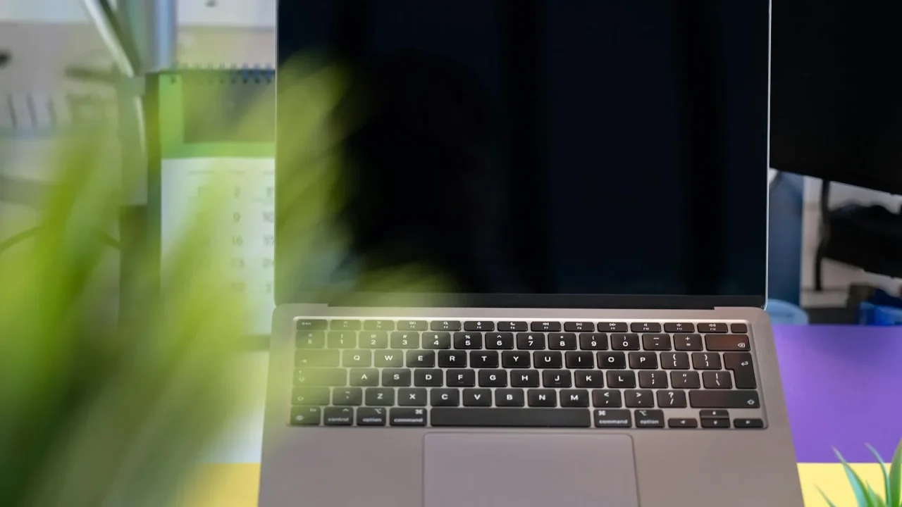 Laptop Office