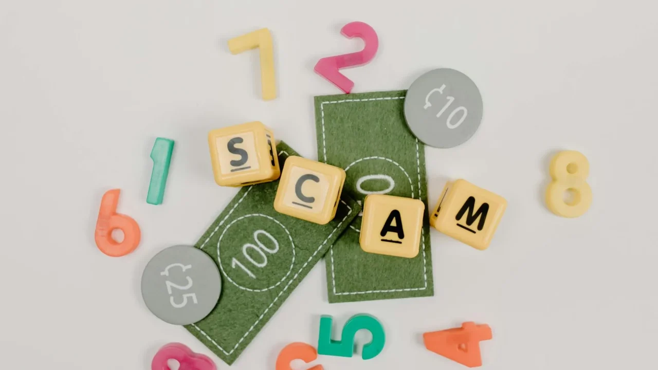 Money Fraud Warning Sign
