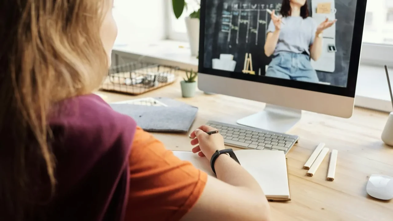 Online Learning Certificate