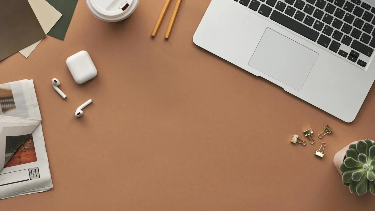 Resume Laptop Workspace
