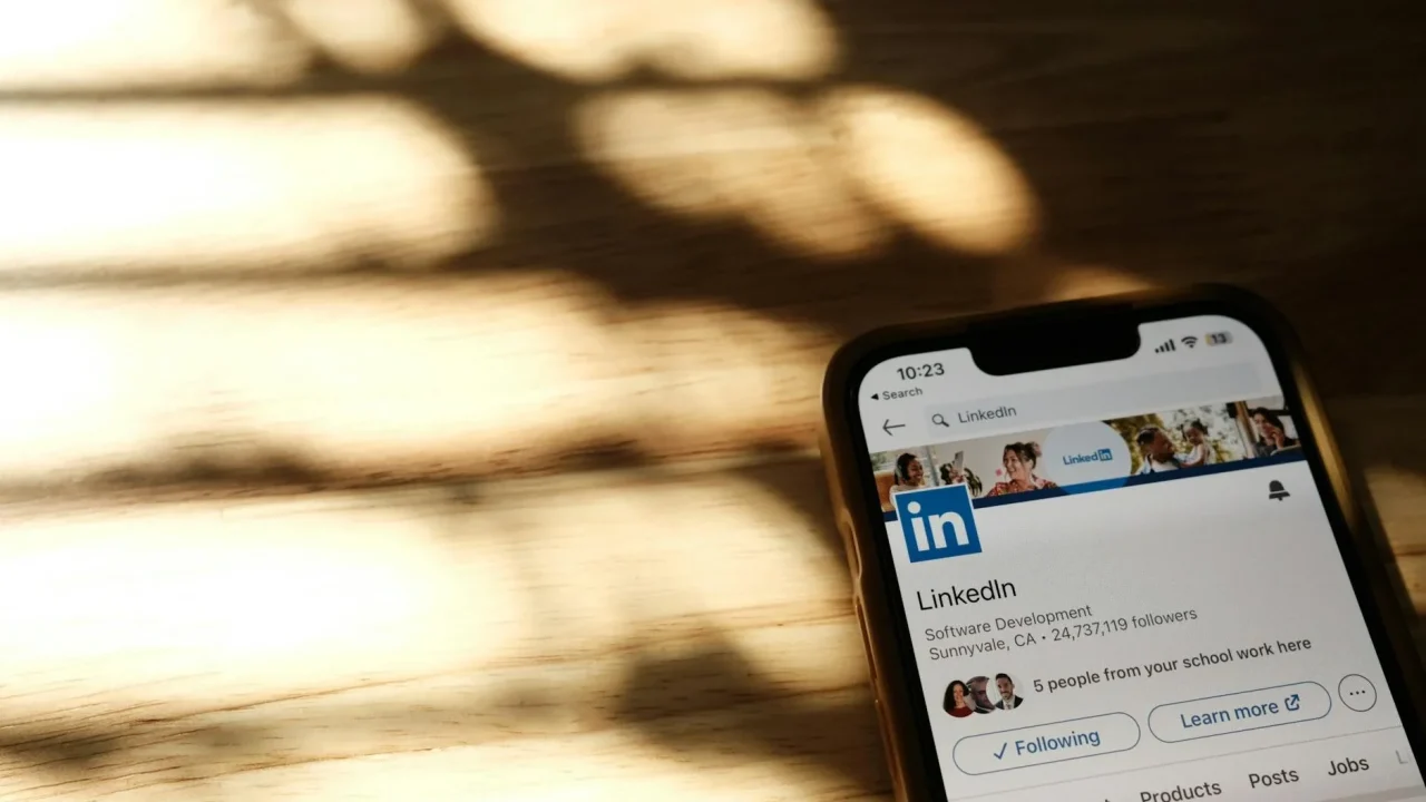Smartphone Online Profile