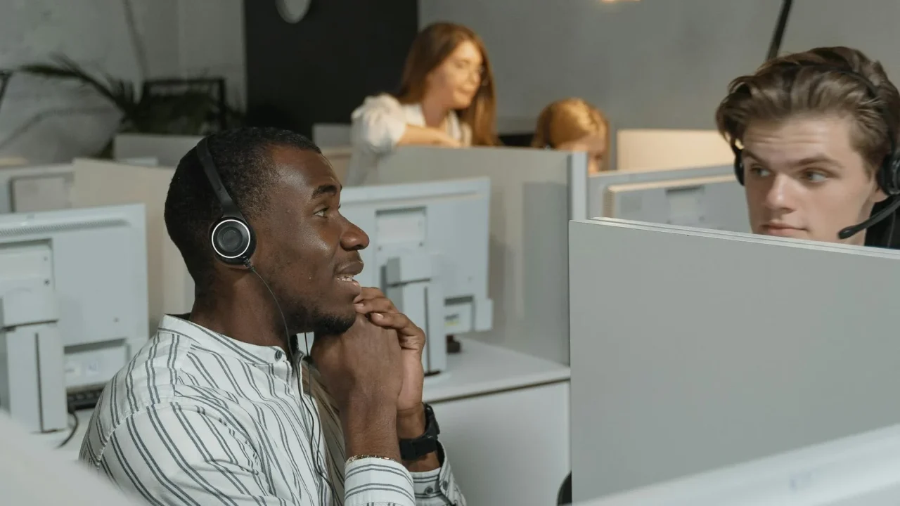 Employee Customer Service