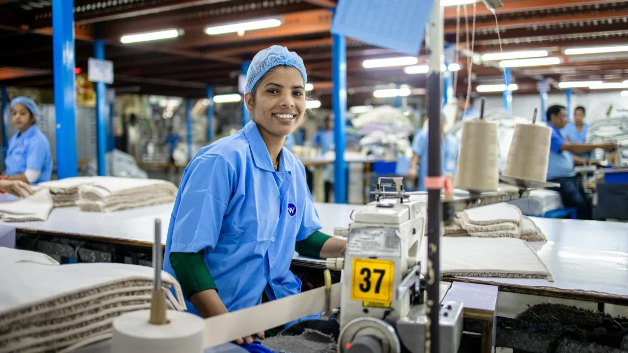 Happy Worker Savings