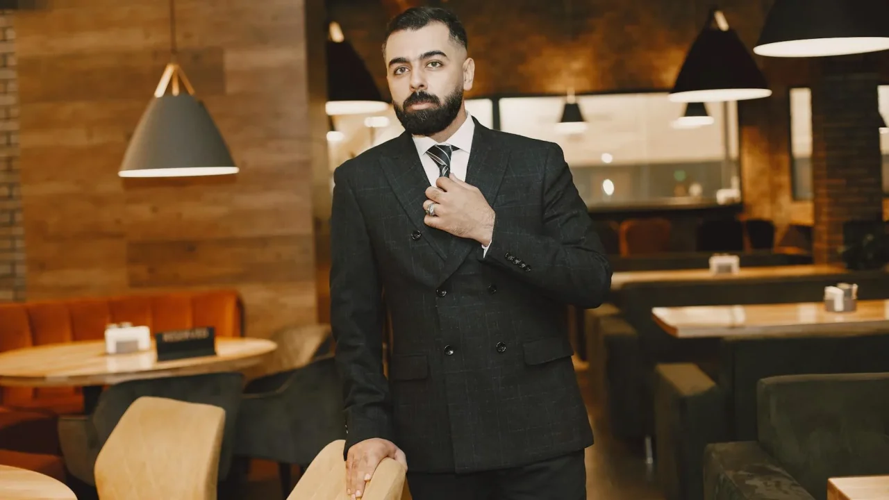 Luxury Resort Business Suit