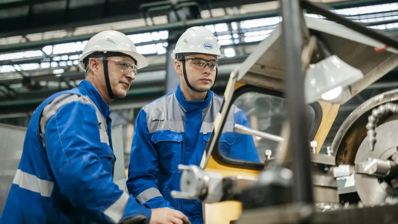 Manufacturing Worker Safety Helmet