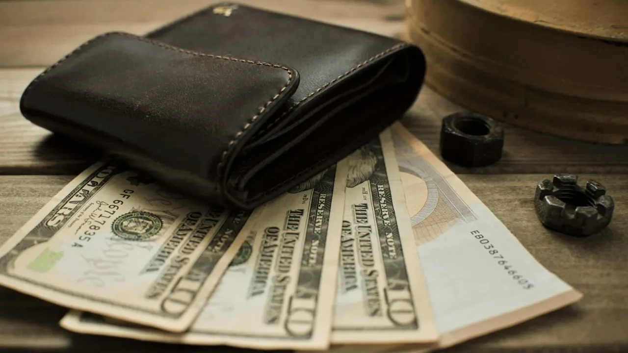 Salary Cash