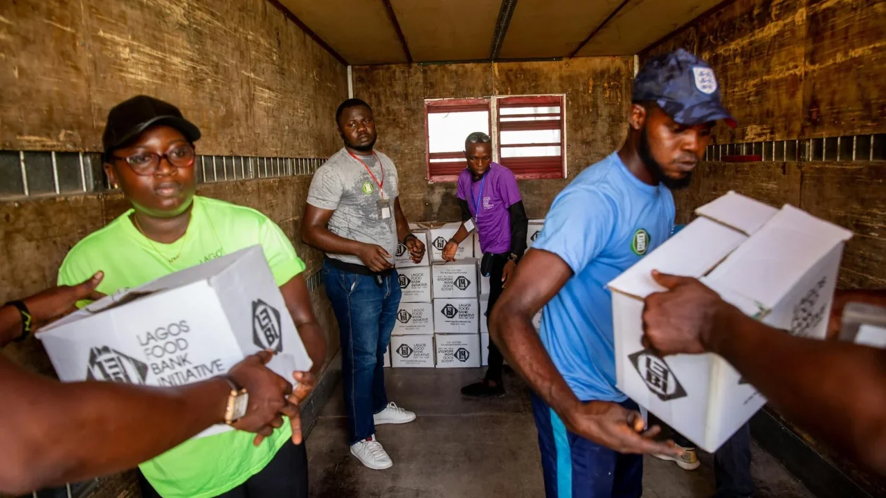 Food Distribution Volunteer Group