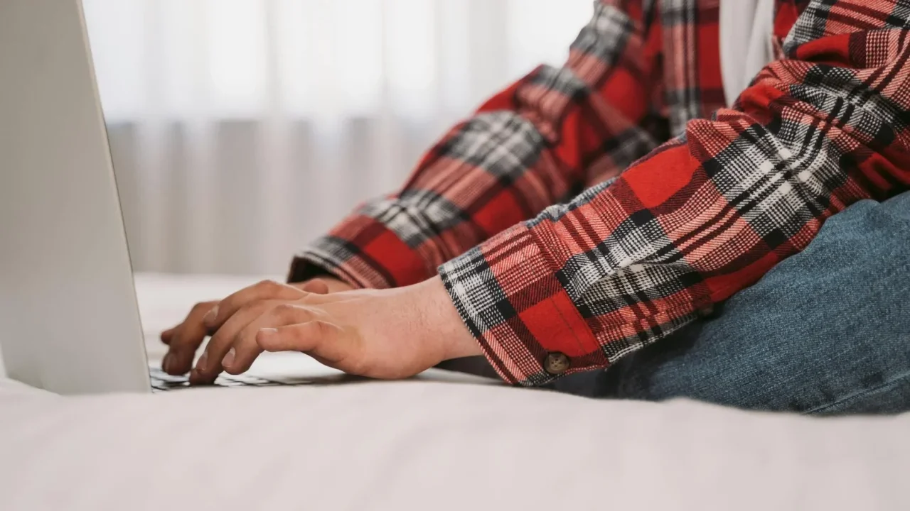 Laptop Online Form