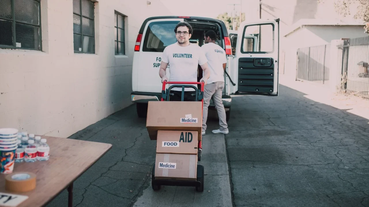 Volunteer Group Food Distribution